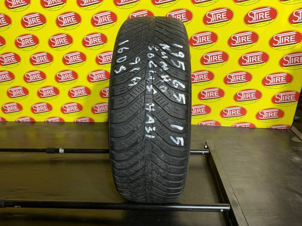 195/65R15 Kumho(Solus HA31) Used Single All Weather Tire