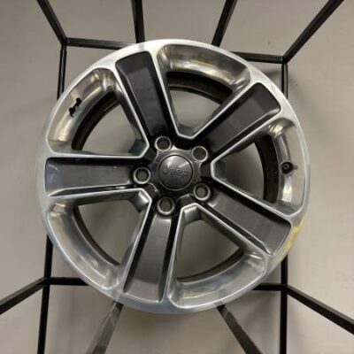 18x7.5 Jeep Wrangler Used Single Grey Polished Factory OEM Wheel