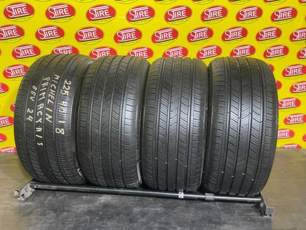 225/40R18 Michelin Primacy A/S Used All Season Tires 225/40R18 Michelin Primacy A/S Used All Season Tires - Image 1