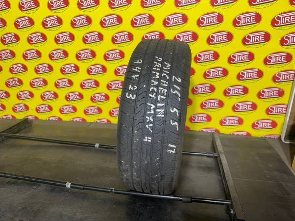 21555R17 94V Michelin Primacy (MXV4) Used Single All Season Tire 215/55R17 Michelin Primacy (MXV4) Used Single All Season Tire - Image 1