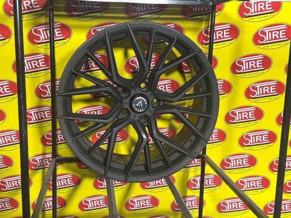 19x8 Matte Black Multi-SpokeSplit-Spoke Used Aftermarket Alloy Wheel 19x8 Matte Black Multi Split-Spoke Used Aftermarket Alloy Wheels - Image 1